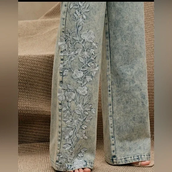 New with tags - ANEWSTA Floral Embroidered Light Blue Jeans - Picture 4 of 8